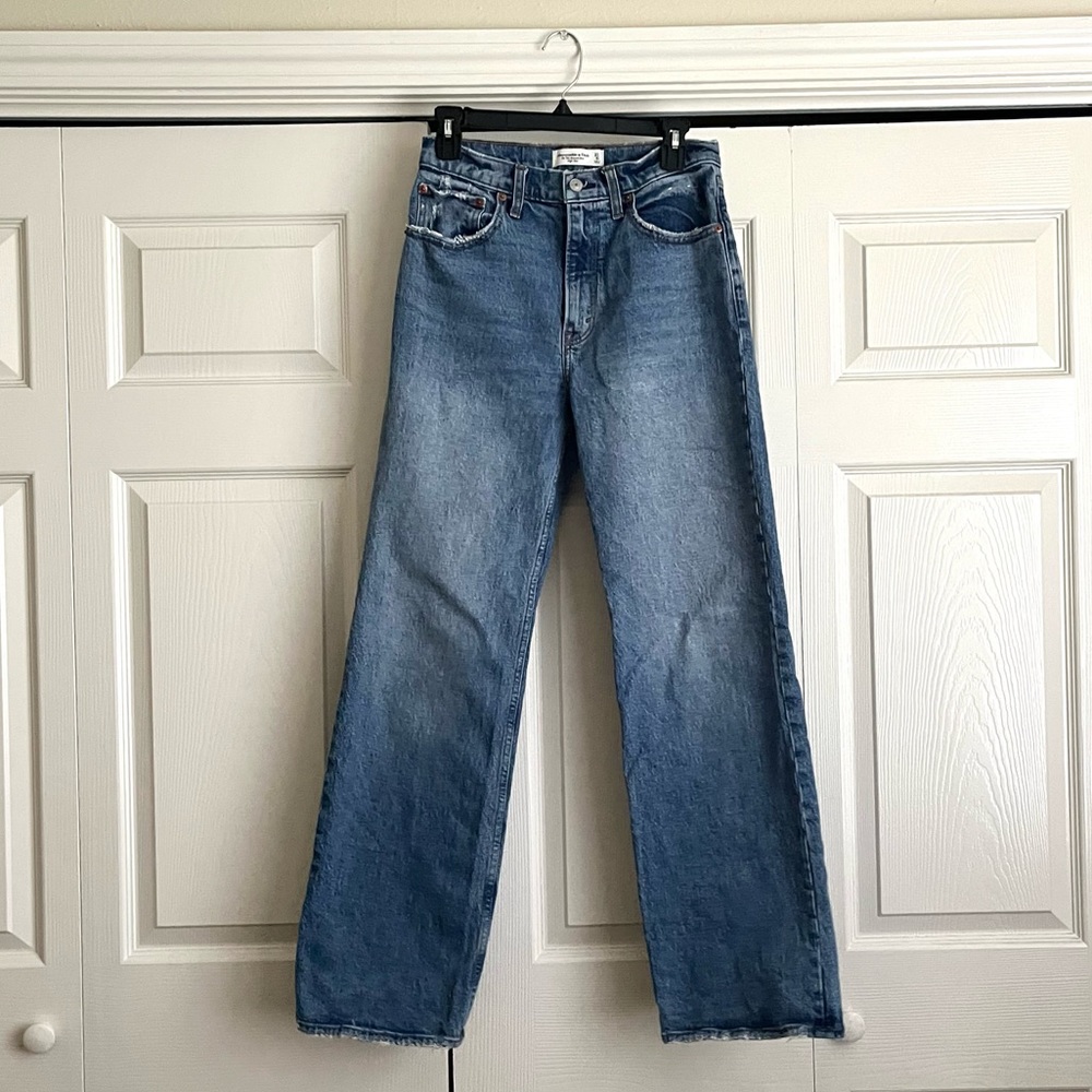 Abercrombie 90s relaxed jean